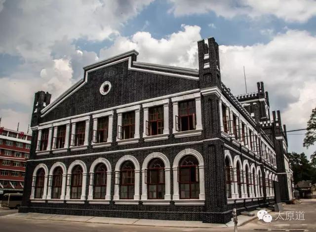 山西大学文学院，山西大学文博考研加试（山西大学今日荣登“双一流”）