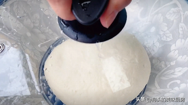 香酥芝麻烧饼的做法和配方，正宗油酥烧饼的做法和配方（分享自制麻酱烧饼）