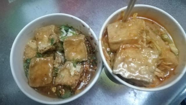 臭豆腐加盟品牌有哪些，加盟臭豆腐哪个牌子好（两家红火臭豆腐谁更胜一筹）