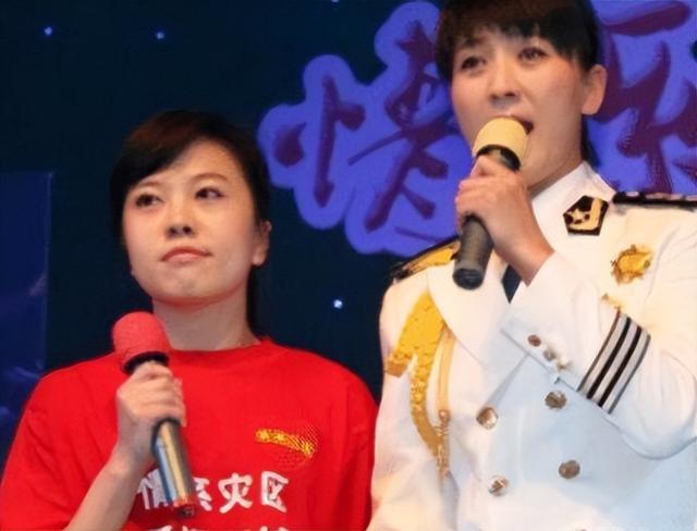 “二人转女王”闫学晶：两段婚姻三个孩子，两任丈夫都是二婚