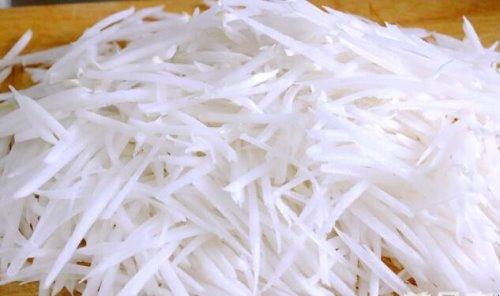 萝卜青菜怎么炒，萝卜青菜怎么炒好吃窍门（素炒白萝卜丝怎么做）