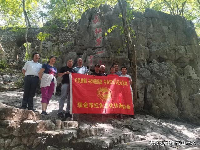 三个正军级大校，正军级（正军级待遇（瑞金籍正军级开国大校廖志山后代回乡寻根问祖）