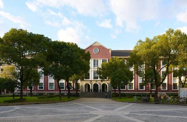 上海财经大学怎么样，上海财经大学宿舍条件怎么样（上海财经大学被公开警示）