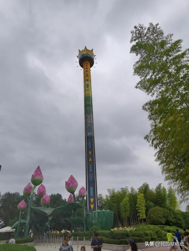 十一假期出游可畅玩银杏湖乐园，湖光山色风景迷人