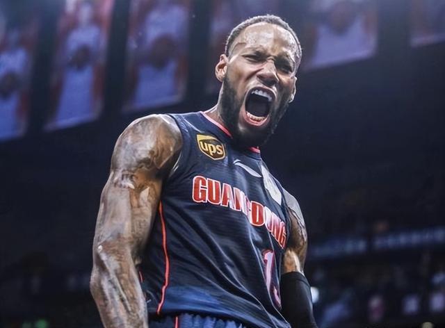 广东队威姆斯个人简历，威姆斯打了5场比赛