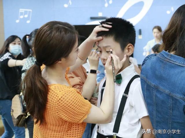 南京市中小学艺术比赛，南外河西一附小参加建邺区小学生校园集体舞比赛