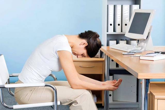 女模特体重身高标准表，身高体重模特参考表（女性152-176cm标准体重表公布）