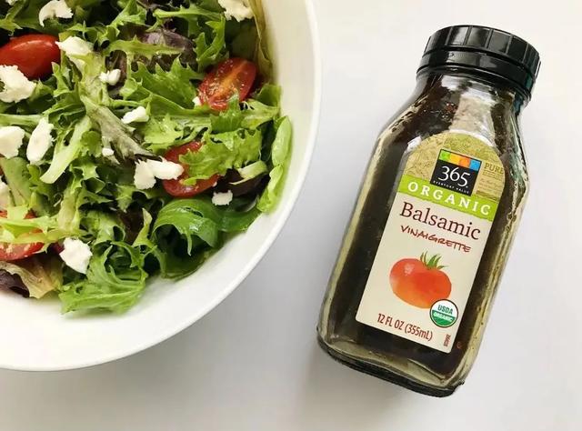 凯撒酱什么味道，凯撒酱是什么味道（美国超市常见的10种沙拉酱）