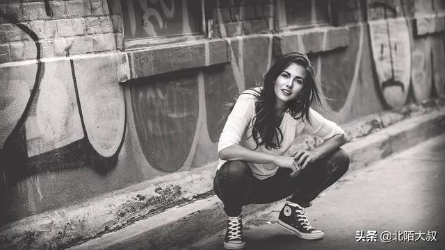 女生谈恋爱的方法技巧，女孩子恋爱技巧（强烈分享10个女生越早知道越好的恋爱忠告）