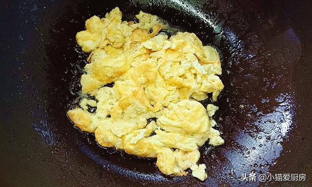 西兰花怎么炒才好吃，1个西蓝花2个鸡蛋