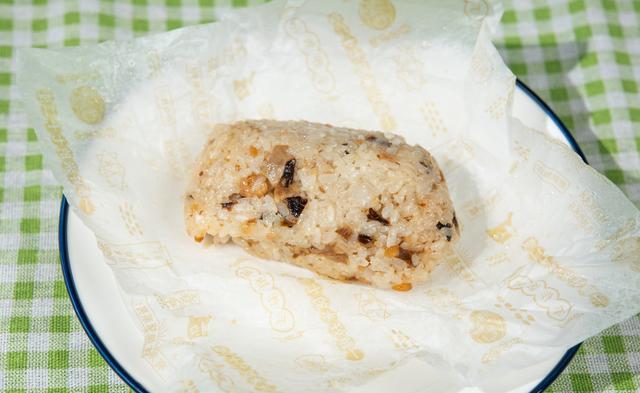 普通的饭团怎么做，普通的饭团怎么做视频（可能是最快吃一顿饭的方式）