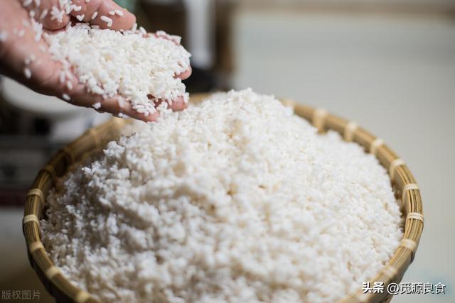 做糯米甜酒的制作方法，糯米甜酒的做法（过年想喝米酒不用买）