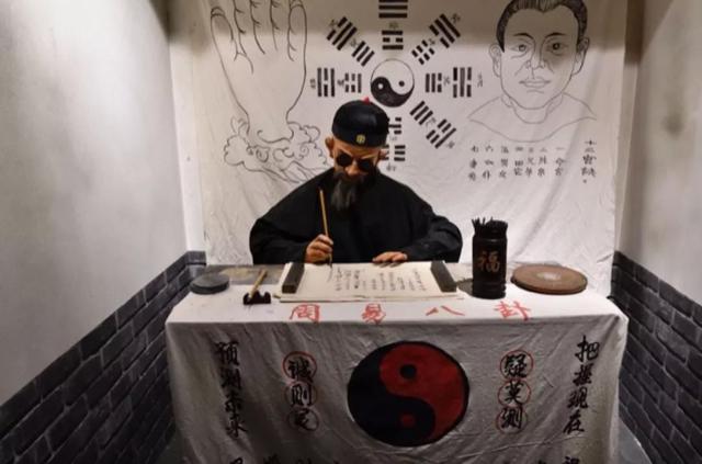 十二月是什么星座，十二星座从一月到十二月分别是什么星座（12时辰、生肖的划分）