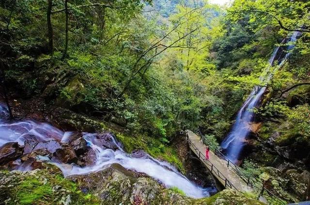 風光迤邐和風光旖旎有區別嗎,迤邐和旖旎的區別(一起領略黃山迤邐風光