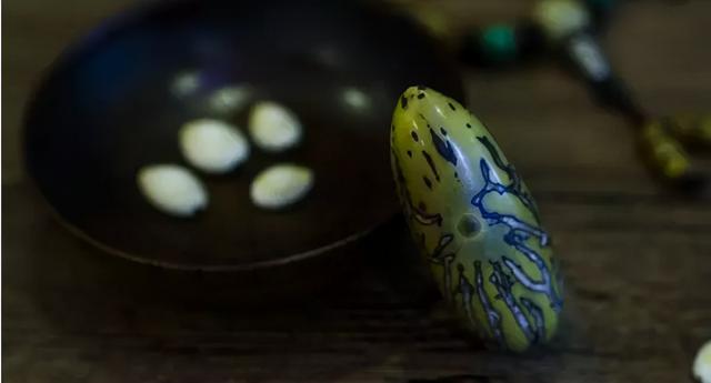 千眼菩提子图片，千眼菩提子收藏价值（怎么盘玩包浆变绿）