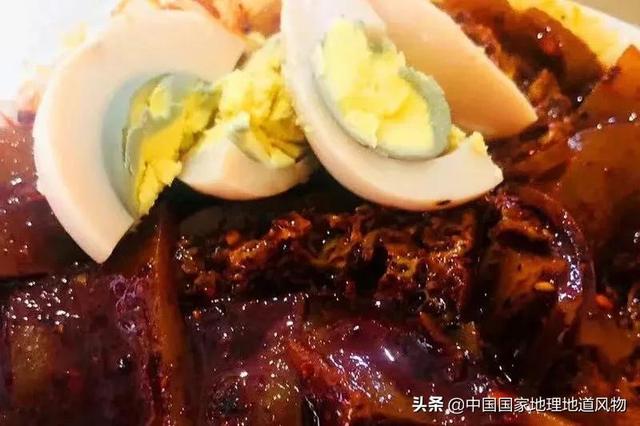 担担面的来历，担担面的来历25个字（臊面、呱呱、糊锅、牛肉面...甘肃人的早餐到底多瓷实）