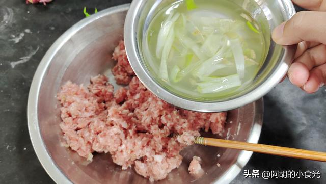 裙带菜的食用禁忌，裙带菜的功效和禁忌（用来包鲜肉馄饨）