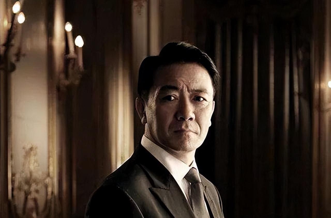 08 李幼斌饰演"周诗万"