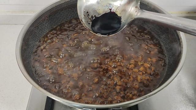 豆酱的做法，鸡蛋黄豆酱的做法（日销700份的炸酱秘方）