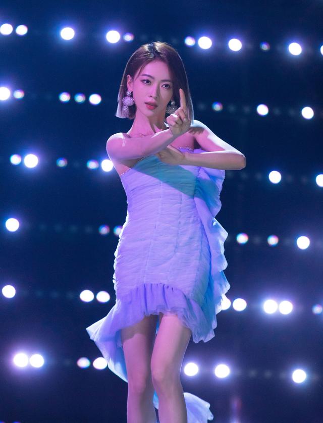 香港姐妹主题曲，【袁咏仪电影】演员袁咏仪主演电影简介（“伴舞”张天爱完美如Ai）