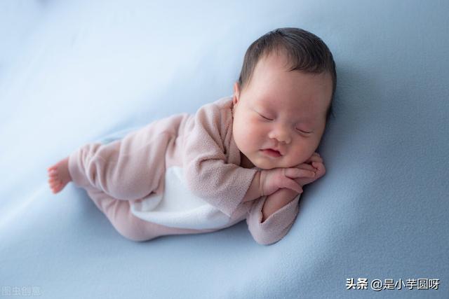 婴儿玩具的选择，婴儿玩具选择和功能介绍ppt（<包含玩法、清洁、安全等提示>）