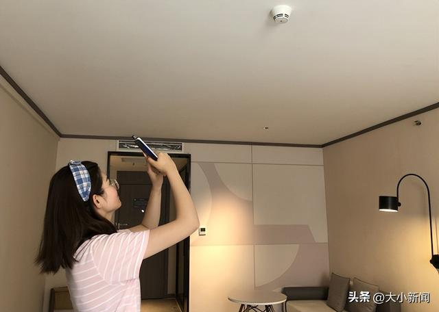 宾馆摄像头怎么用手机找出来，怎么找宾馆有没有摄像头（热成像、红外探测仪……网传针孔摄像头检测方法）