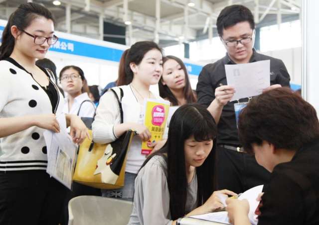 石家庄学院是什么档次的大学，2020年石家庄学院排名（石家庄学院拟录14名博士）