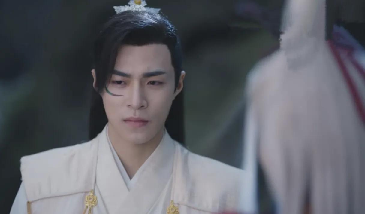 《长月烬明》廿白羽背叛了澹台烬是真的吗？