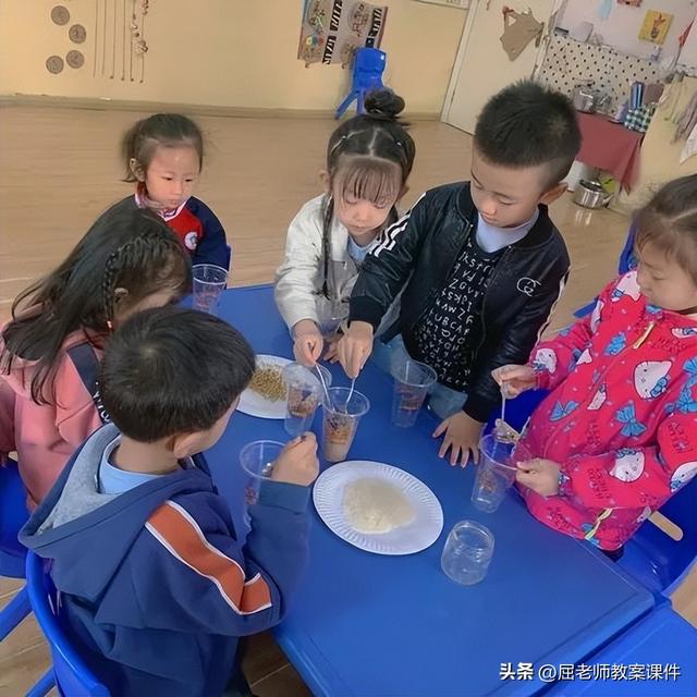 二年级水的变化过程是什么，水的变化有哪些二年级上（屈老师大班科学教案《水的变化》）