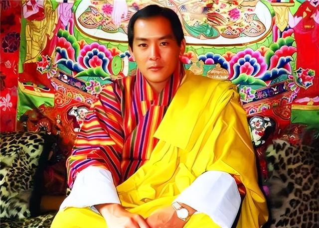 不丹活佛是什么意思，不丹是什么佛教（娶同胞4姐妹生10个孩子）