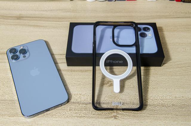 苹果手机简介，苹果手机品牌介绍（我的iPhone13使用四个月优缺点汇总与配件推荐）