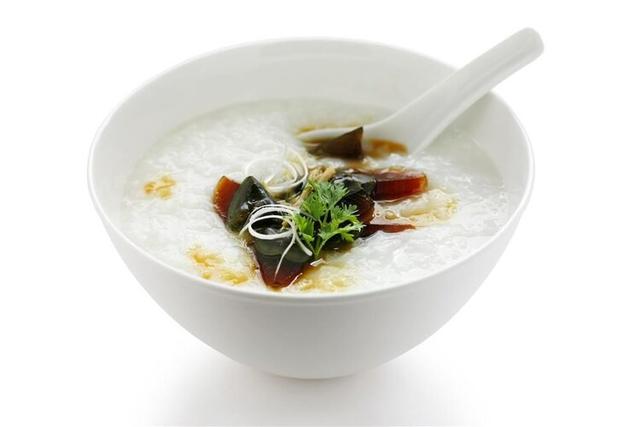 皮蛋可以放多久，切开的皮蛋可以放多久（皮蛋被外媒评为“最恶心食物”）