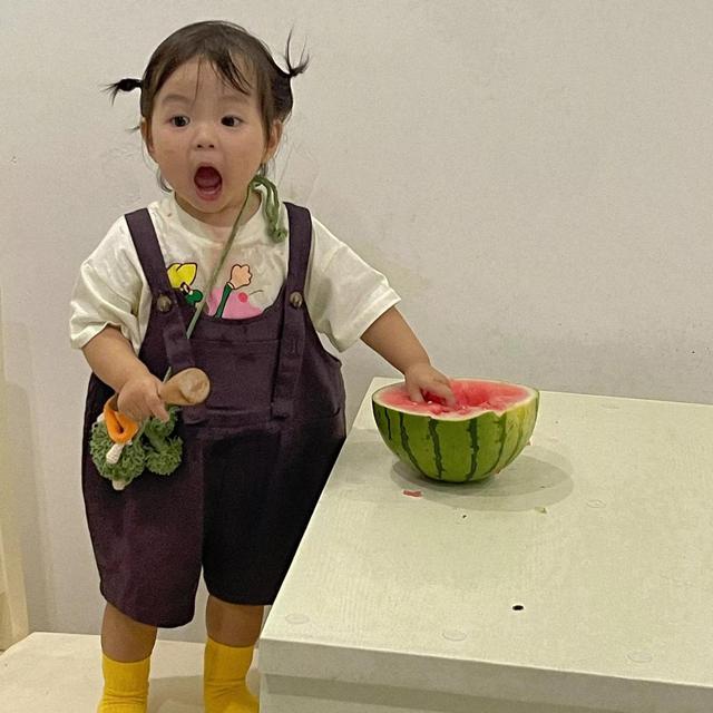 男生头像 吃西瓜吃出可爱微信，男生头像 吃西瓜吃出可爱（我们一起来吃西瓜吧）