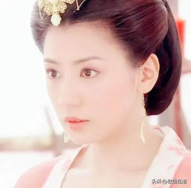 贾静雯惊艳古装造型，太美了