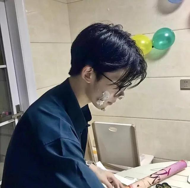 男生头像不露脸，男生头像 | 不露脸系列微信（不露脸男头）