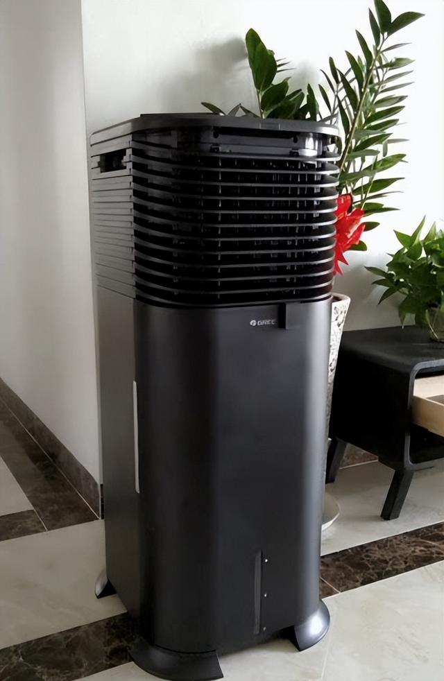 空调扇的优点和缺点，空调扇的优点和缺点有哪些（落地扇、塔扇、无叶扇、循环扇）