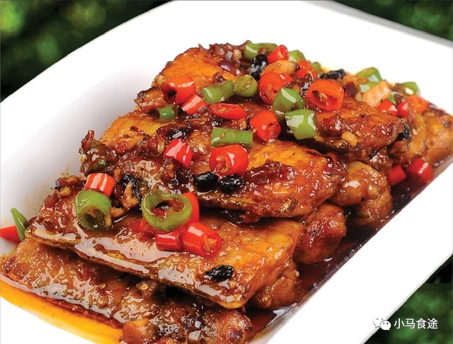 川味红烧肥肠怎么做，川味红烧肥肠的家常做法大全（这些做法值得大家参考）