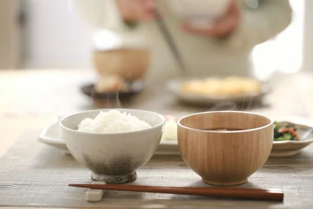 脾虚要怎样调理，脾虚要怎样调理吃什么药（身体常有5变化）