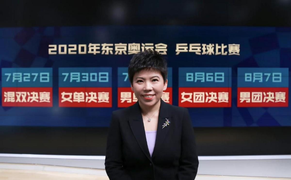 邓亚萍的资料(49岁奥运冠军邓亚萍为夫下厨)