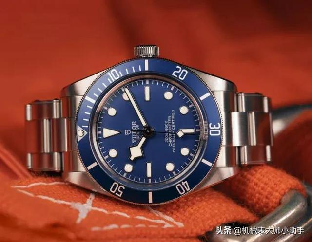 浪琴属于什么档次，浪琴手表是什么档次的（不同级别手表的售价有何差异）