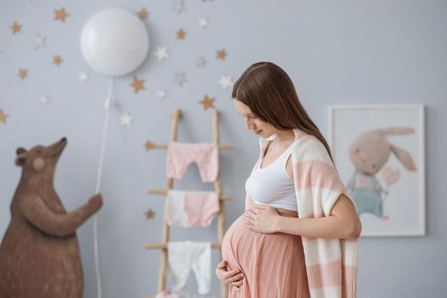 孕妇孕期知识介绍，孕期知识大全孕妇必读（满满干货、包含孕早、中、晚期常见情况建议收藏哟）