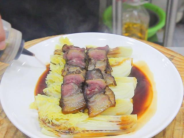 一斤腊肉放多少盐，做腊肉腌制一般要放多少盐一斤肉（只放盐不正宗容易坏）