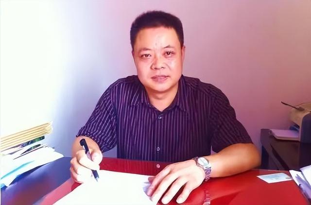我国著名的书法家有哪些，我国有哪些著名的书法家（十位中国书法家协会会员的书法）