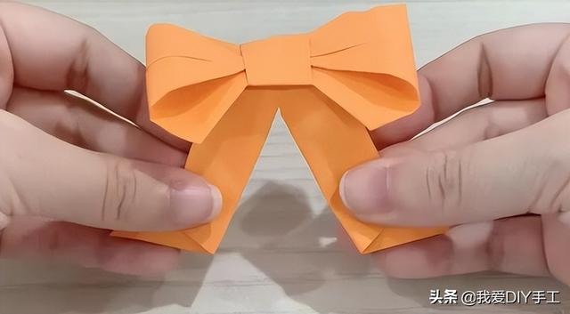 蝴蝶结怎么做简单又漂亮，怎么做好看的蝴蝶结（蝴蝶结折纸怎么折简单又漂亮）