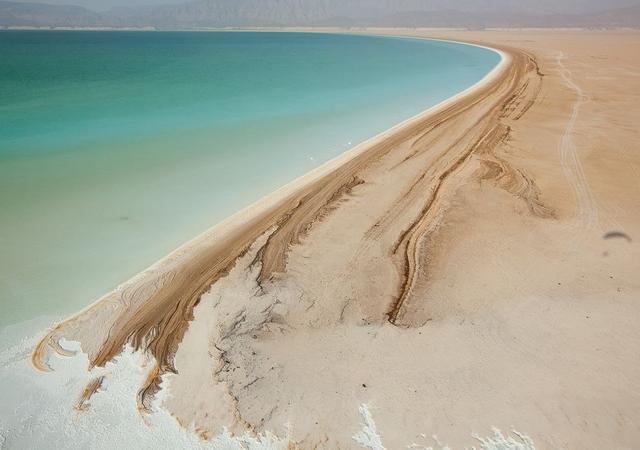 海拔最低的盆地，世界上海拔最低的盆地是什么（位于非洲东北部吉布提的阿萨勒湖）