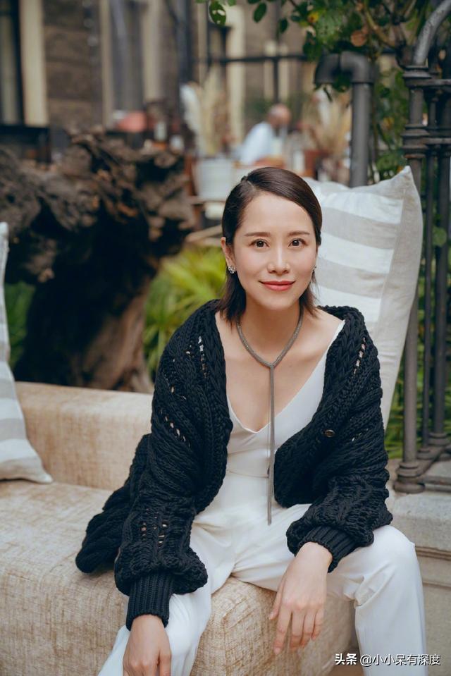 杨烁的魅力有型，变成油腻邋遢，和女网红不清不楚，宠妻人设翻车