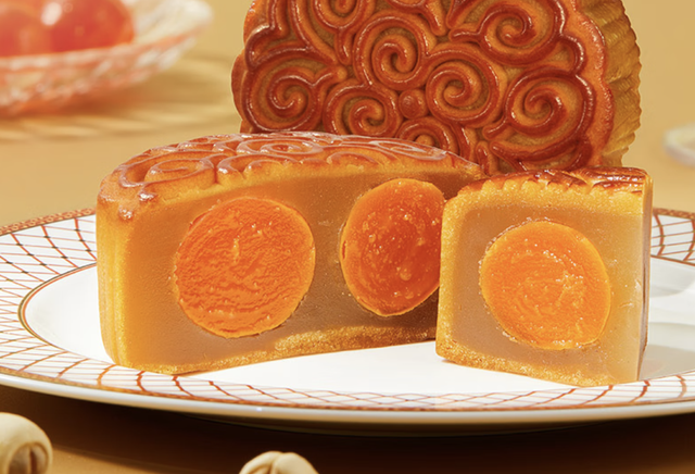 苏式月饼和广式月饼的区别，广式与苏式月饼的区别（京式、广式、苏式和滇式哪个更好吃）