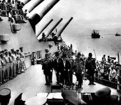 日本为什么投降，二战中日本为什么投降了（揭秘日本投降的真实原因）