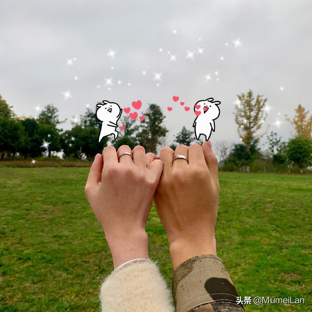 情侣拍照手势♡念七，微信头像，情侣拍照手势♡念七（真的好甜蜜好有创意啊）