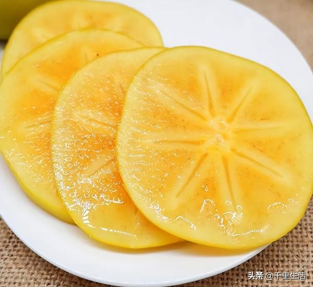 什么品种的脆柿子好吃，什么产地的脆柿子好吃（陕西巧克力糖心脆柿）